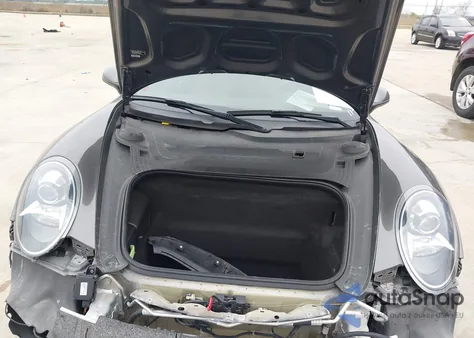 2015 Porsche 911 Carrera 4 from USA, damaged, VIN WP0AA2A91FS106593